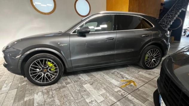 PORSCHE Cayenne 3.0 V6 E-Hybrid- PACK CRONO - 21'' - PASM rif. 24043474 - Foto 3