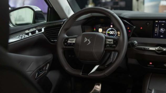 DS AUTOMOBILES E-Tense 215 Étoile Alcantara DS N°4 rif. 23759717 - Foto 8