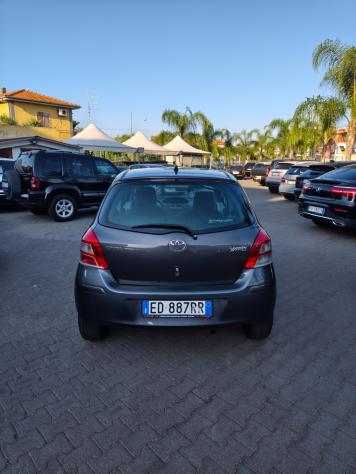 Toyota Yaris 1.3 5 porte da vetrinaaaa - Foto 6