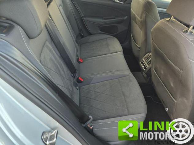VOLKSWAGEN Golf 8 1.5 eTSI 130 CV EVO ACT DSG Style rif. 23883353 - Foto 10