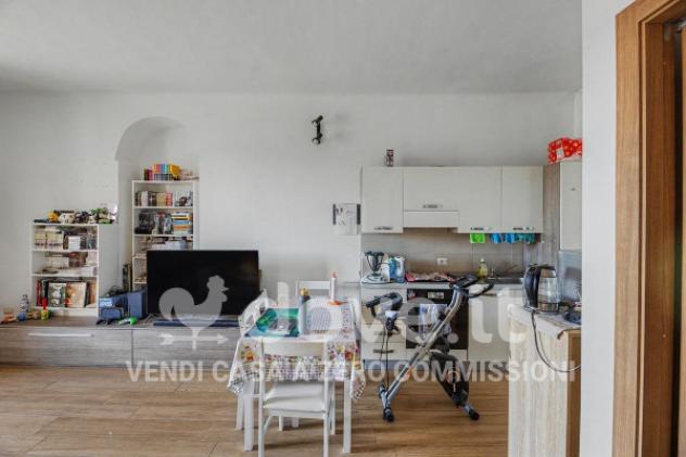 Appartamento di 70 m² con 2 locali in vendita a Gavirate - Foto 5