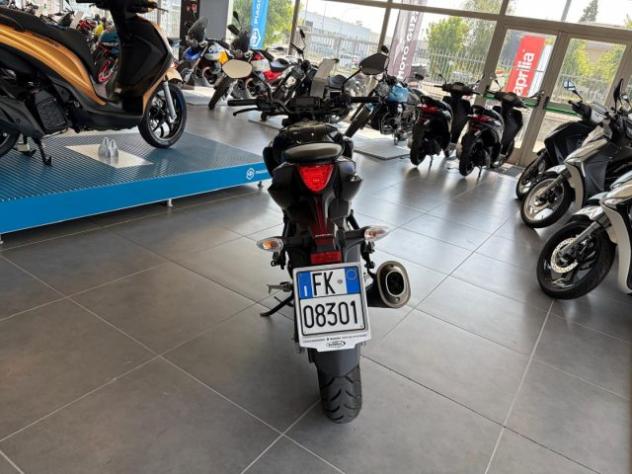 SUZUKI GSX-S 125 UNICO PROPRIETARIO, PARI AL NUOVO, SOLO 3.800KM! rif. 23983171 - Foto 6