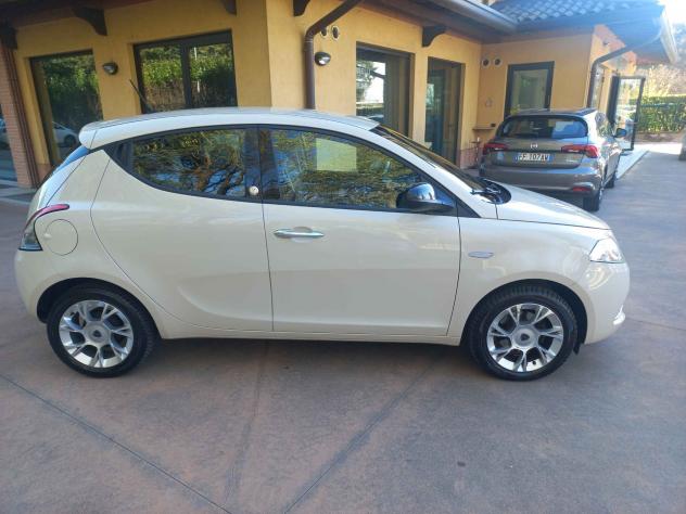 Lancia Ypsilon 1.2 69 CV 5 porte Gold opening edition - Foto 4