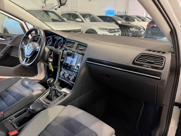 Volkswagen Golf 1.0 TSI 105cv BlueMotion Trendline - Foto 10