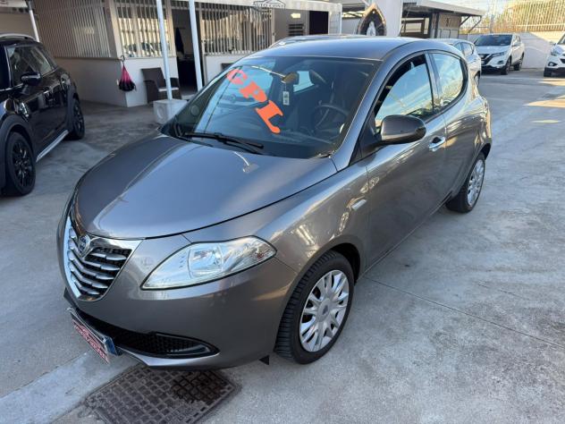 Lancia Ypsilon 1.2 69 CV 5 porte GPL Ecochic Gold