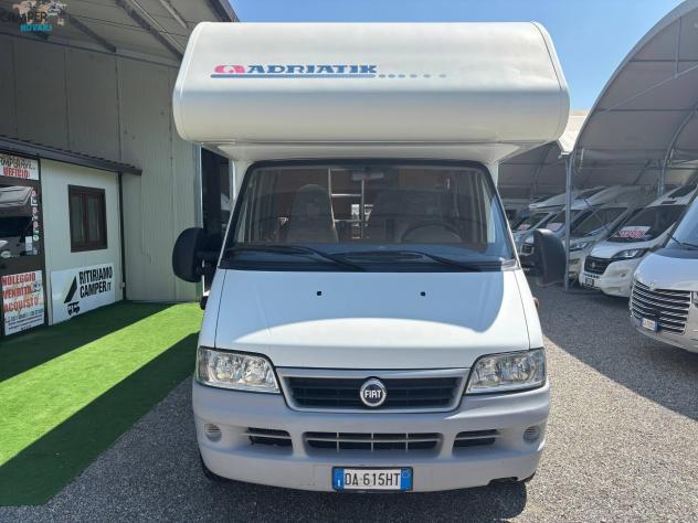 ADRIA ADRIATIK CORAL 680 SK - Mansardato con letti a castello in coda - Foto 9