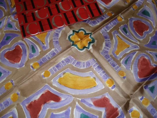 Foulard di Carolina Herrera, Bellissimo e Raro nuovo in seta - Foto 6