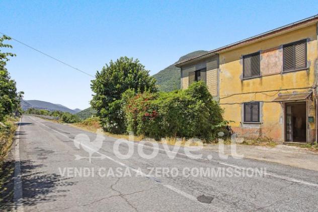 Villa di 333 m² con più di 5 locali e box auto in vendita a Castro dei Volsci - Foto 2