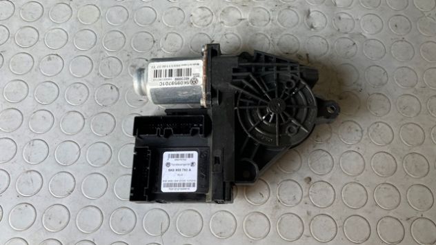 Motorino alzacristallo SX Volkswagen Golf 6 GTI del 2011 (5K0959701C)