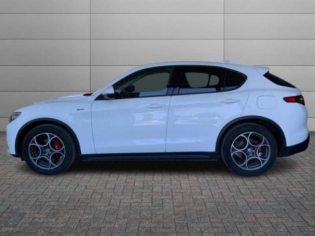 Alfa Romeo Stelvio 2.2 Turbodiesel 190 CV AT8 Q4 Sprint - Foto 4