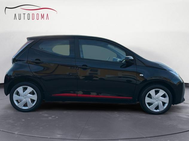 Toyota Aygo Aygo 1.0 VVT-i 69 CV 5 porte x-wave - Foto 2