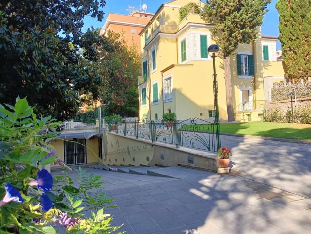 Bellissima Villa Liberty nel Cuore di Città Giardino, a Reddito - Foto 3