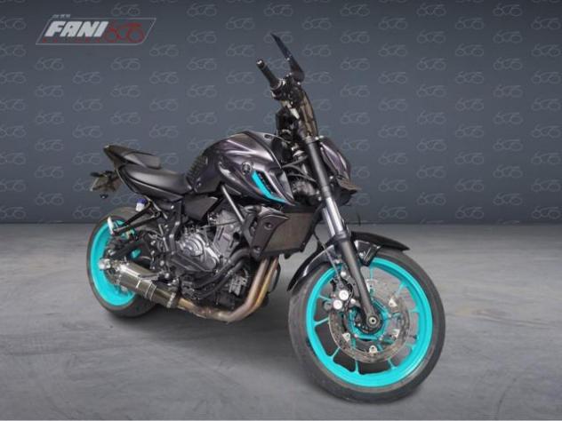 YAMAHA MT-07 2024 - Foto 3