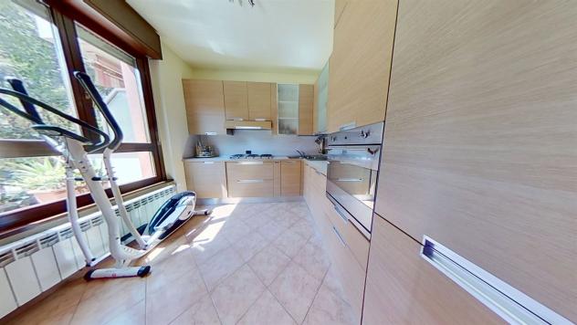 LUMINONO BILOCALE CON TERRAZZO - VIA LEGNONE - Foto 6