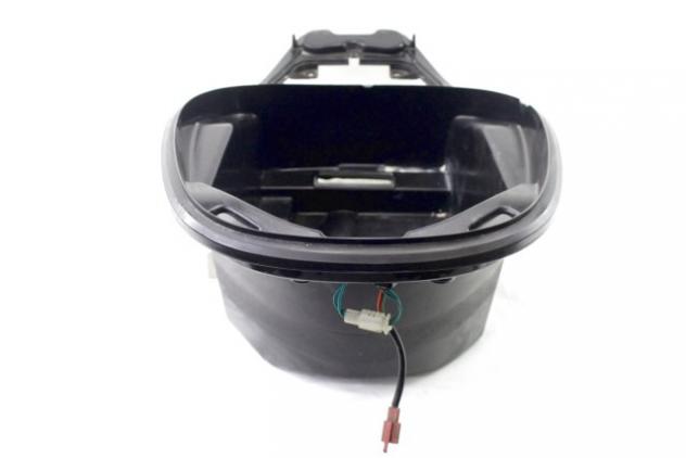 KYMCO K-XCT 300 81260LKG7E00 VASCA SOTTOSELLA PORTACASCO 12 - 17 HELMET COMPARTMENT - Foto 4