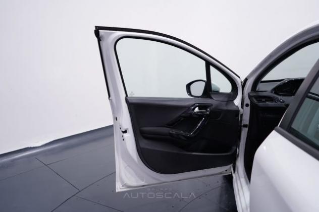 PEUGEOT 208 1.2 PureTech 82cv 5 porte Business rif. 23491010 - Foto 9