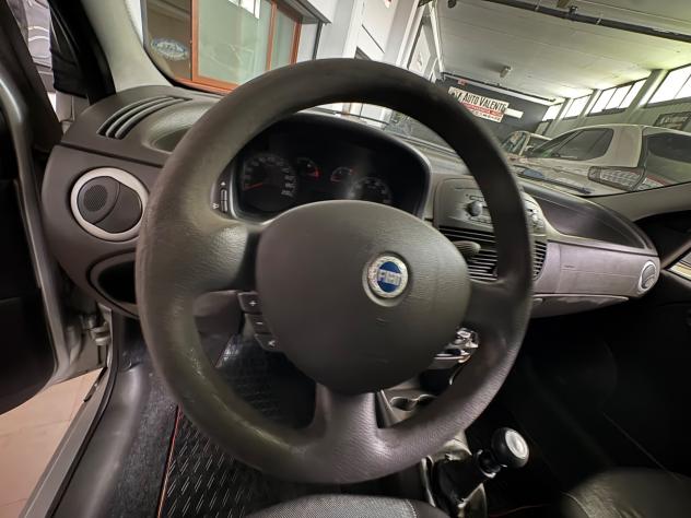 Fiat Punto Classic 1.2 benzina 60cv 2007 neopatentati - Foto 9