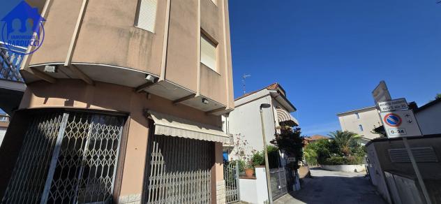 Bellaria 2 appartamenti e negozio a 50 metri dal mare - Foto 2