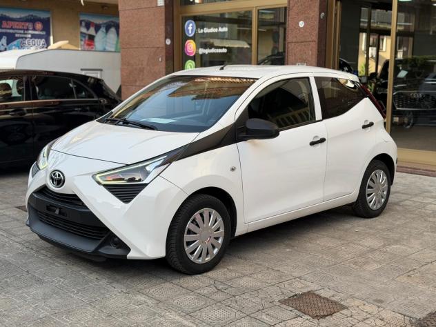 Toyota Aygo 1.0 VVT-i x-clusiv