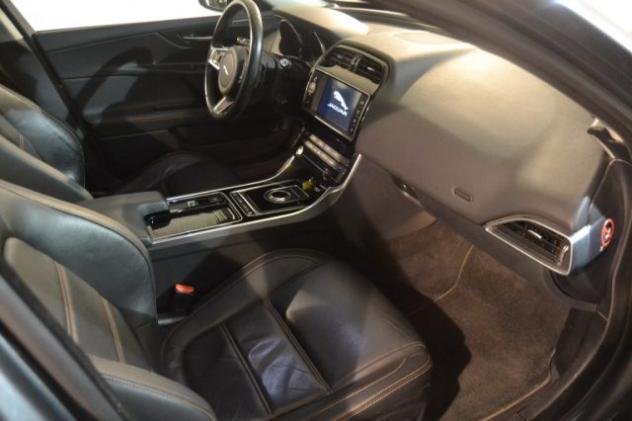 JAGUAR XE 2.0 D Turbo 180 CV AWD aut. Portfolio rif. 23821518 - Foto 8