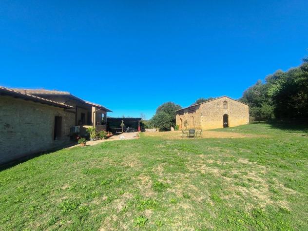 Casale in vendita a Sovicille 1300 mq Rif: 1353752