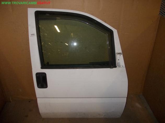 PORTA ANT.D. BIANCA CON ALZACR. FIAT SCUDO (220-PL)  Carrozzeria  Lamierati esterni  Porte  Porta ant. dx. FIAT - SCUDO - 01-02-1996 - 01-06-2004