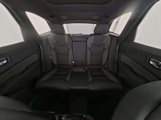 VOLVO XC60 XC60 b5 Mild Hybrid BLack Edition AWD auto/Panoram rif. 23774957 - Foto 9