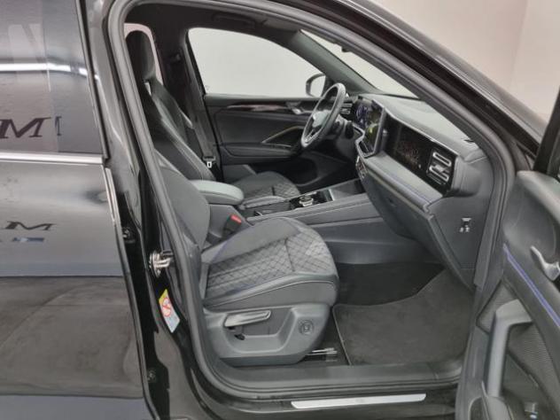 VOLKSWAGEN Tiguan 2.0 TDI 150 CV DSG R-Line rif. 23289278 - Foto 9