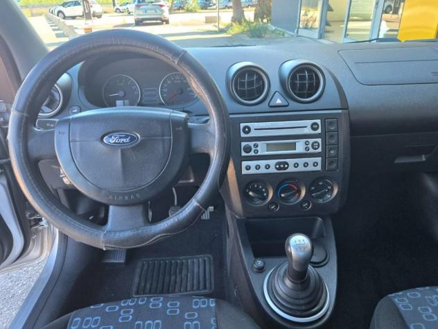 Ford Fiesta 1.2 16V 5p. Ambiente - Foto 9