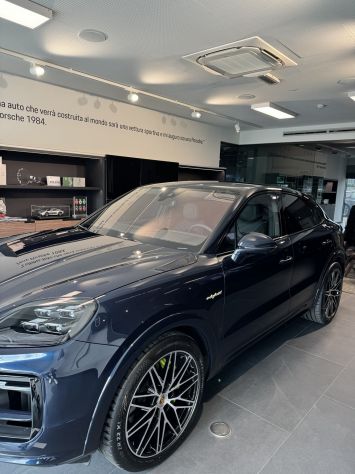 Porsche Cayenne E-Hybrid Coupé 470 CV - Subentro NLT, canone mensile - Foto 2
