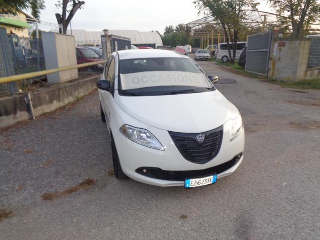 Ypsilon 1.3 MJT 16V 95 CV 5 porte motore nuovo km0 - Foto 2
