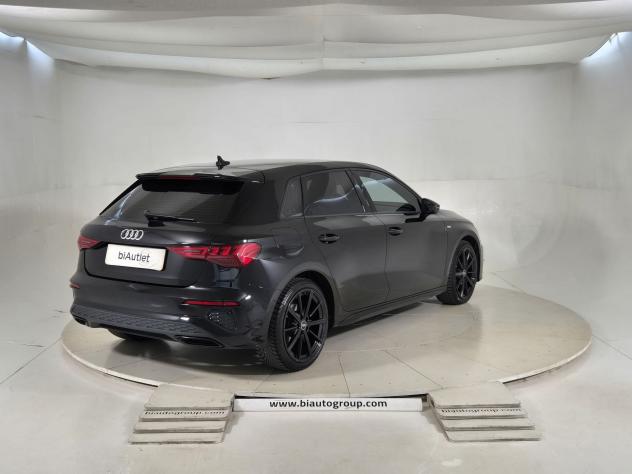 Audi A3 IV 2020 Sportback Diesel Sportback 35 2.0 tdi S line Edition s-tronic - Foto 4