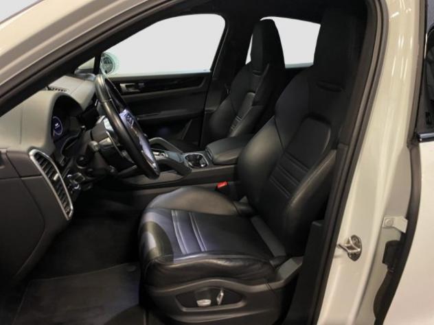 PORSCHE Cayenne COUPE' 3.0 V6 E-HYBRID 340 CV rif. 23676567 - Foto 9