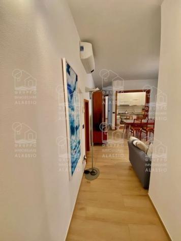 Bellissimo alloggio in zona centrale, a due passi dal mare, con ampia terrazza vivibile - Foto 9