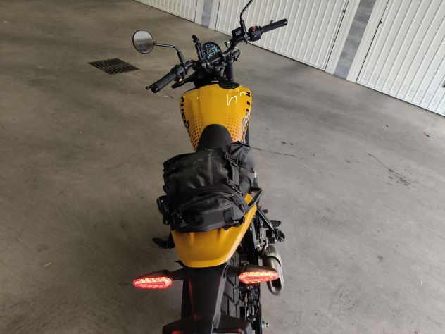 Royal Enfield Guerrilla 450 - Foto 2