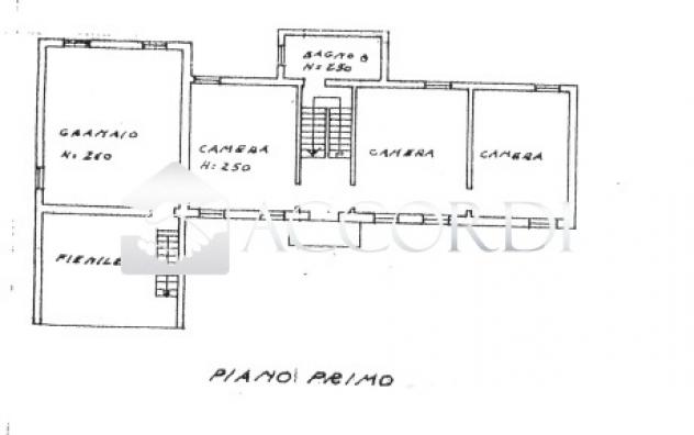 CASA INDIPENDENTE di 7 vani e di 196 mq (PAESE) rif. SW36_4 - Foto 2