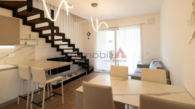 Stupendo Trilocale con Terrazzo in Parquet – Zona Stazione/Centro - Foto 2