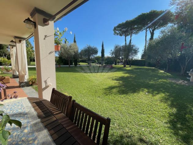 CASALE di 8 vani e di 235 mq (PIETRASANTA - Fiumetto) rif. 190 - Foto 9