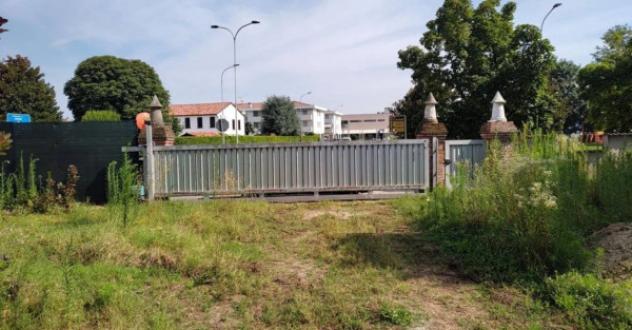 Immobile in asta di 257 m², box auto in vendita a Campolongo Maggiore - Foto 2