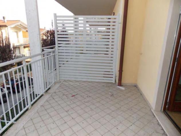 Immobile in asta di 97 m² con più di 5 locali e box auto in vendita a Fermo - Foto 8