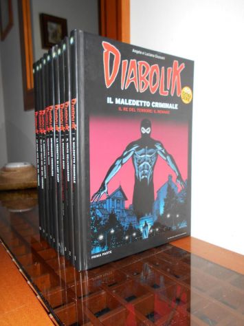 Fumetti "Grandi cartonati "Diabolik - Foto 2