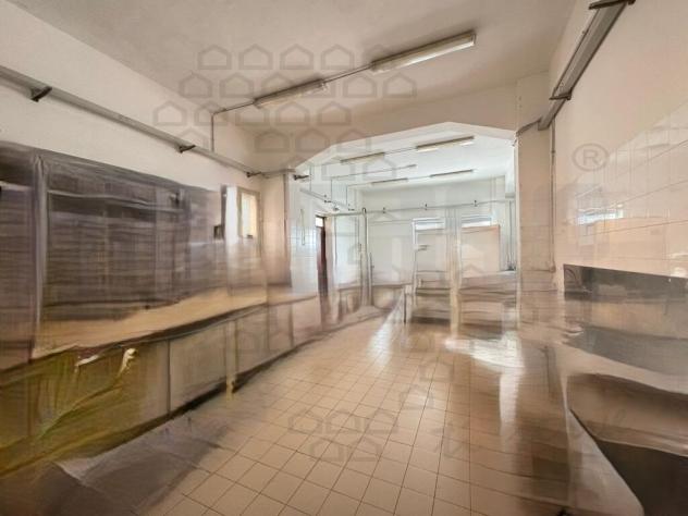 IMMOBILE COMMERCIALE di 2 vani e di 130 mq (MESSINA) rif. 2VS17227 - Foto 3