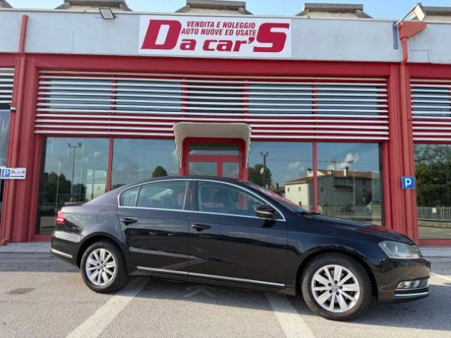 Volkswagen Passat Berlina 1.6 tdi Comfortline - Foto 9