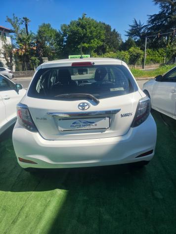 Toyota Yaris 1.0 5 porte Lounge - Foto 5