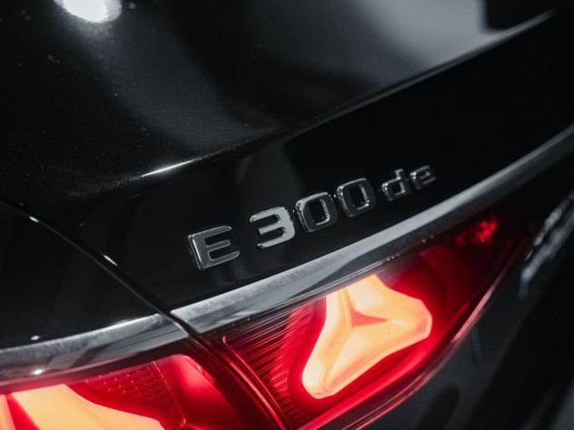 Mercedes-Benz Classe E E 300 de 4MATIC Plug-in hybrid AMG Line ADVANCED PLUS - Foto 8
