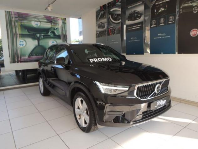 VOLVO XC40 T2 automatico Core rif. 24101954