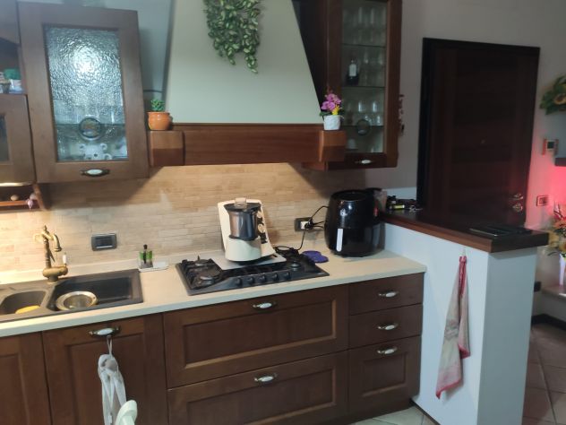 Vendo CUCINA IN LEGNO MASSELLO - Foto 2