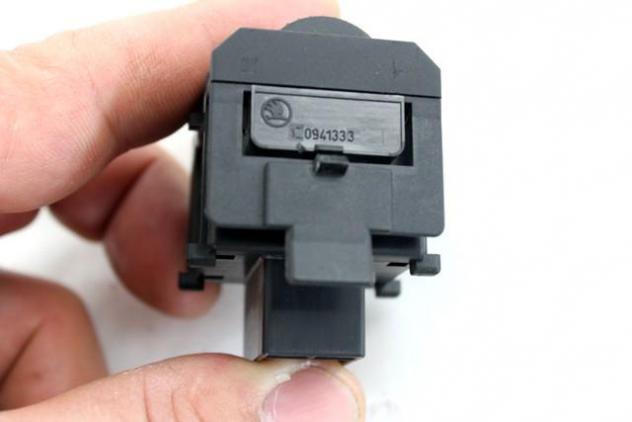 1Z0941333 GRUPPO DI COMANDO REGOLAZIONE ALTEZZA LUCI E FARI SKODA OCTAVIA SW 2.0 D 103KW 6M 5P (2008) RICAMBIO USATO CON REGOLAZIONE INTENSITÀ LUMINOS - Foto 2