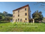 Rustico / Casale di 470 m² con più di 5 locali in vendita a Petritoli [rif. &hellip;