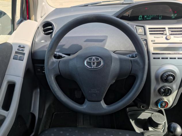 Toyota Yaris 1.0 5 porte CV-69 E4 Manuale NEO 2007 - Foto 8